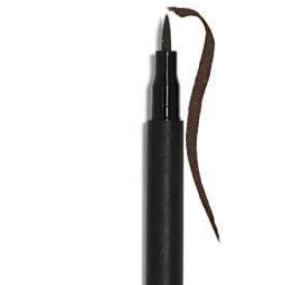 SOLD!! Eyeshadow palette + liquid liner + lip color - Picture 3 of 5